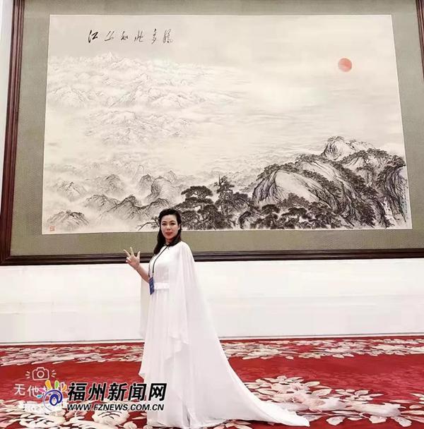福州箜篌艺术家翁惠娜登上中国文联春晚舞台