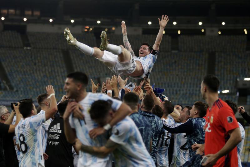 美洲杯丨28年后，梅西率领阿根廷重夺美洲杯